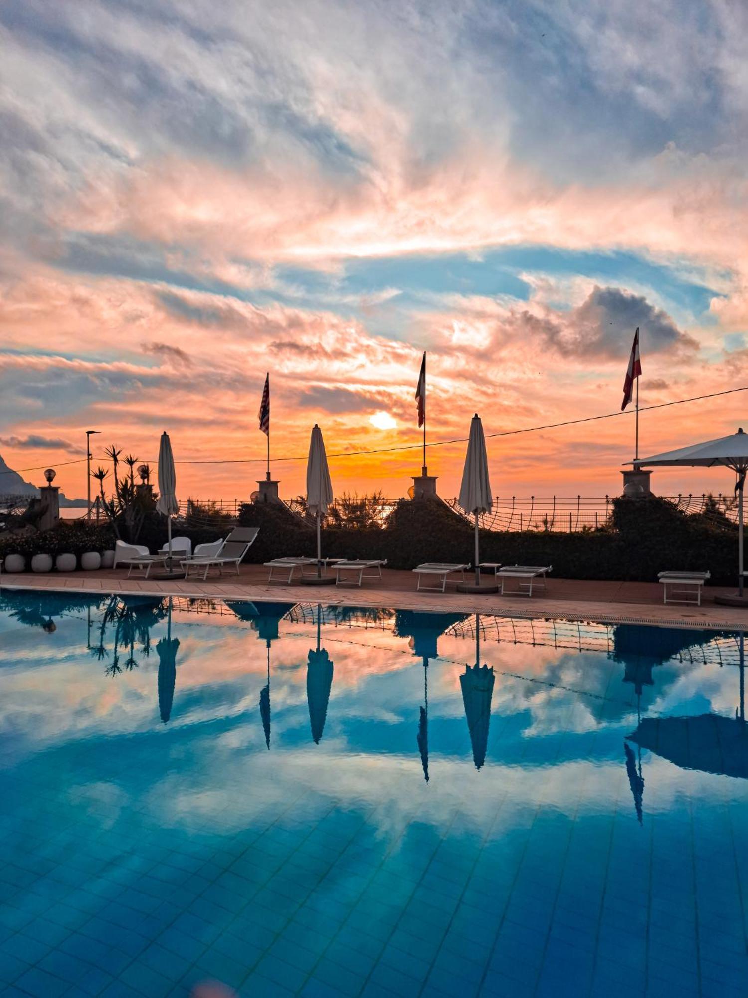 Hotel Sirenetta Isola delle Femmine Luaran gambar